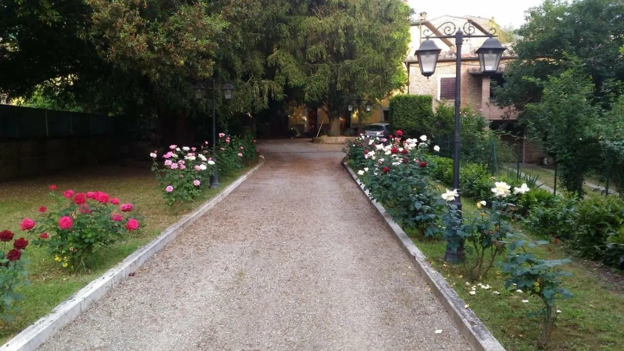 Hotel Il Tasso Pietraviva 0*,  Italien